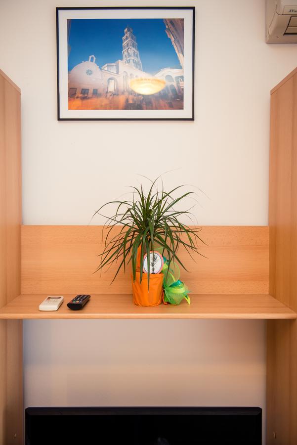 Studio Jere Near Sea Apartment สปลิท ภายนอก รูปภาพ